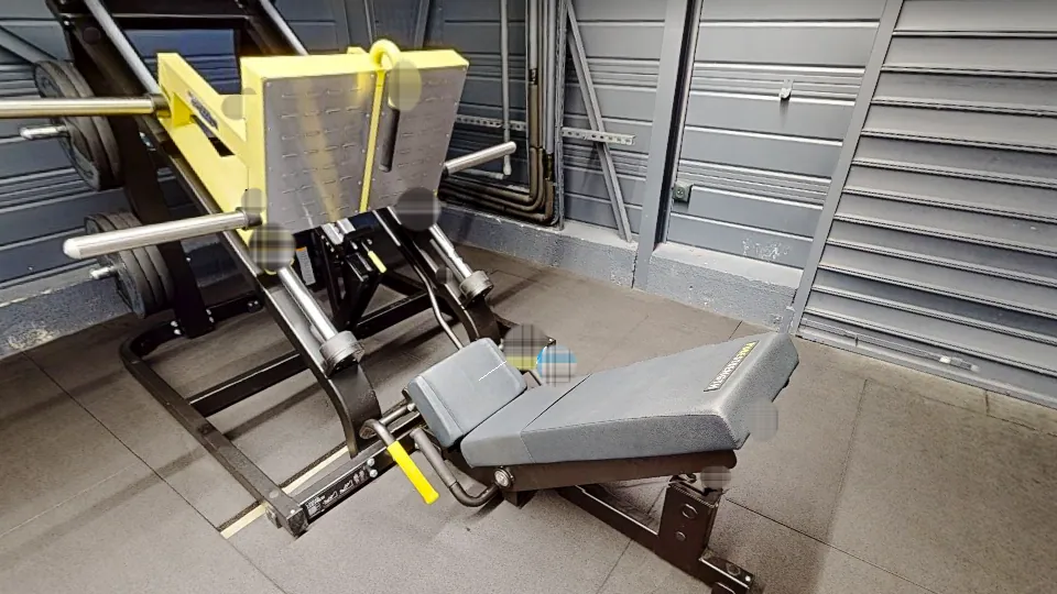 Illustration Fitness Park : Leg Press inclinée (plate loaded)